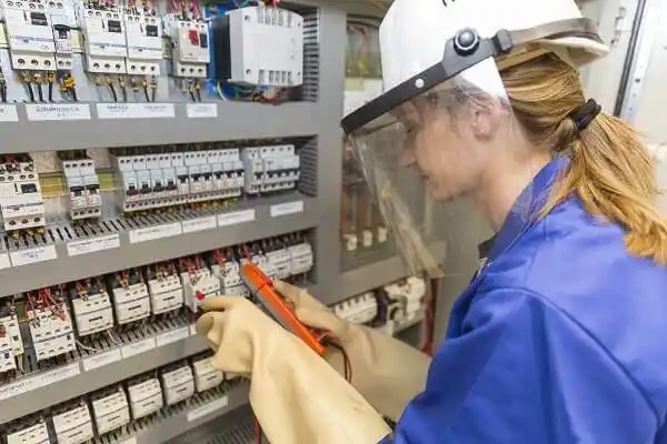 electrician Dunkerton